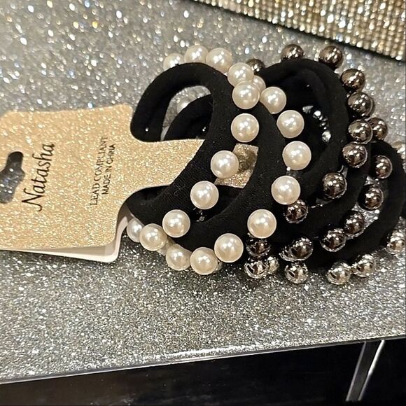 Natasha Couture Angel's Whisper Pearl Stretch Ponytail Holders - Picture 5 of 5